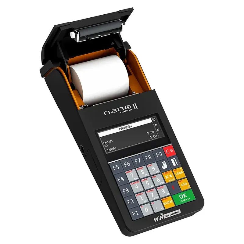 Kasa fiskalna NOVITUS NANO II ONLINE GSM24m – widok z góry po skosie.