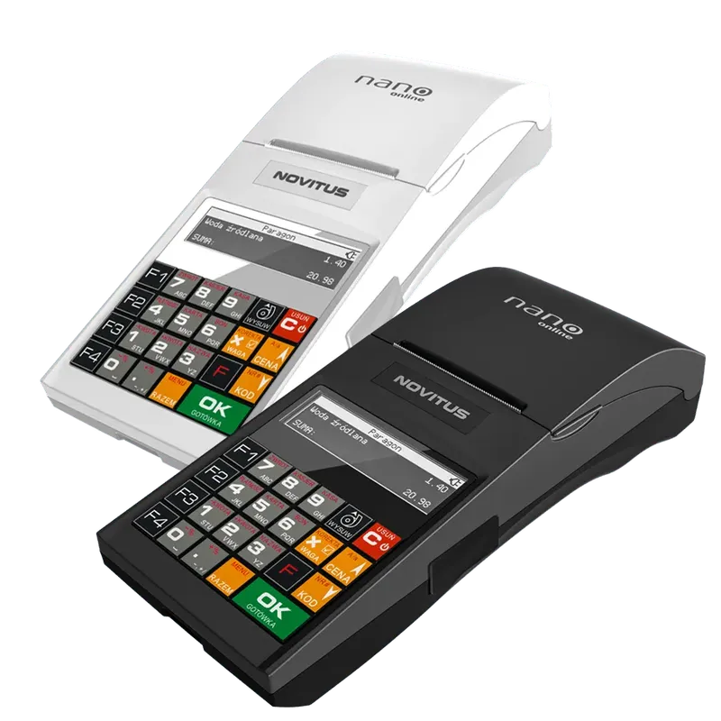 Kasa fiskalna Novitus NANO ONLINE w kolorze białym i czarnym – widok z góry po skosie